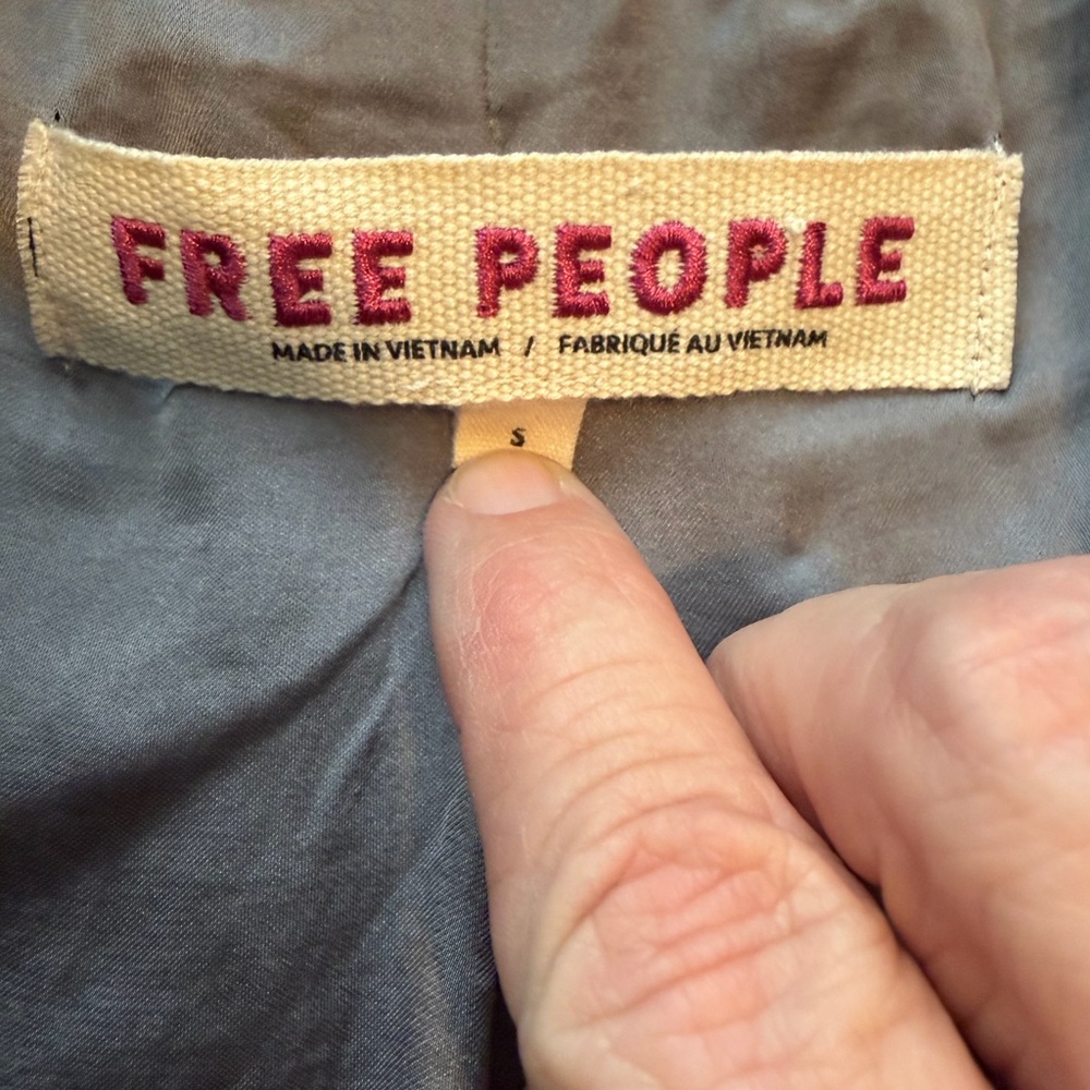 FREE PEOPLE Double Breasted Grey Coat with Pockets Size Small - Picture 3 of 3